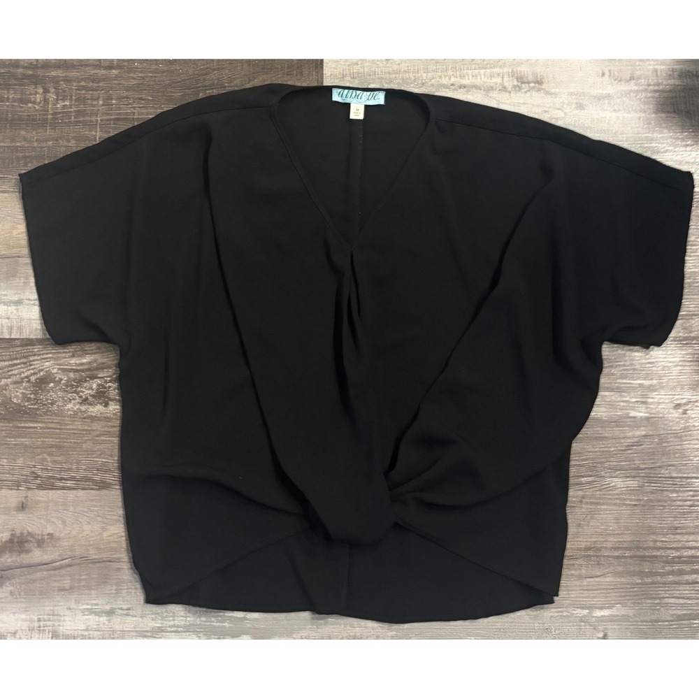 Dina Black V-Neck Front Twist Short Sleeve Blouse Top Medium